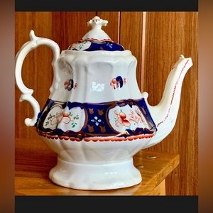 Antique Gaudy Welsh Finial Button Lidded Fruit Basket Pattern Teapot